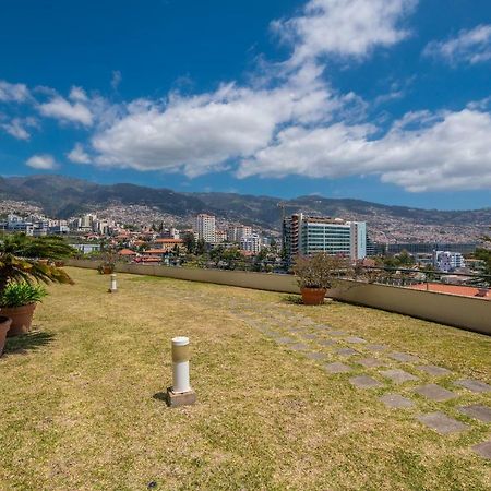 Miramar Apartment With Pool By Hr Madeira 푼샬 외부 사진